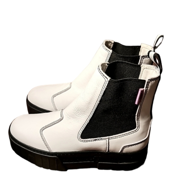Puma Mayze White Chelsea Boot Sz 7 - Picture 3 of 10